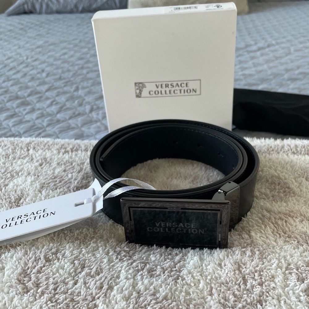 Versace men’s belt in black leather